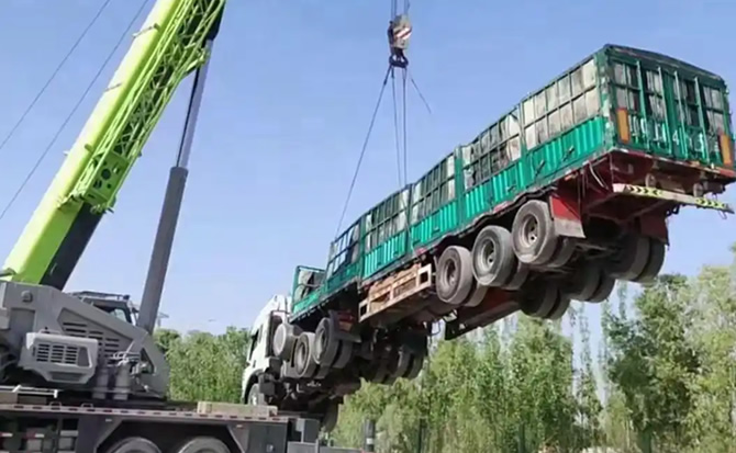 秀峰区道路脱困救援案例