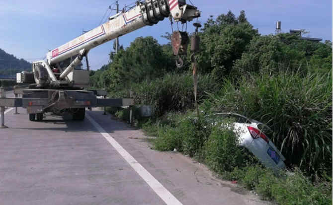 秀峰区重载吊车救援 秀峰区重载吊车救援